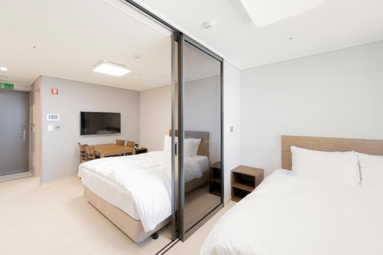 Donghae Oceancity Residence Hotel Exterior photo