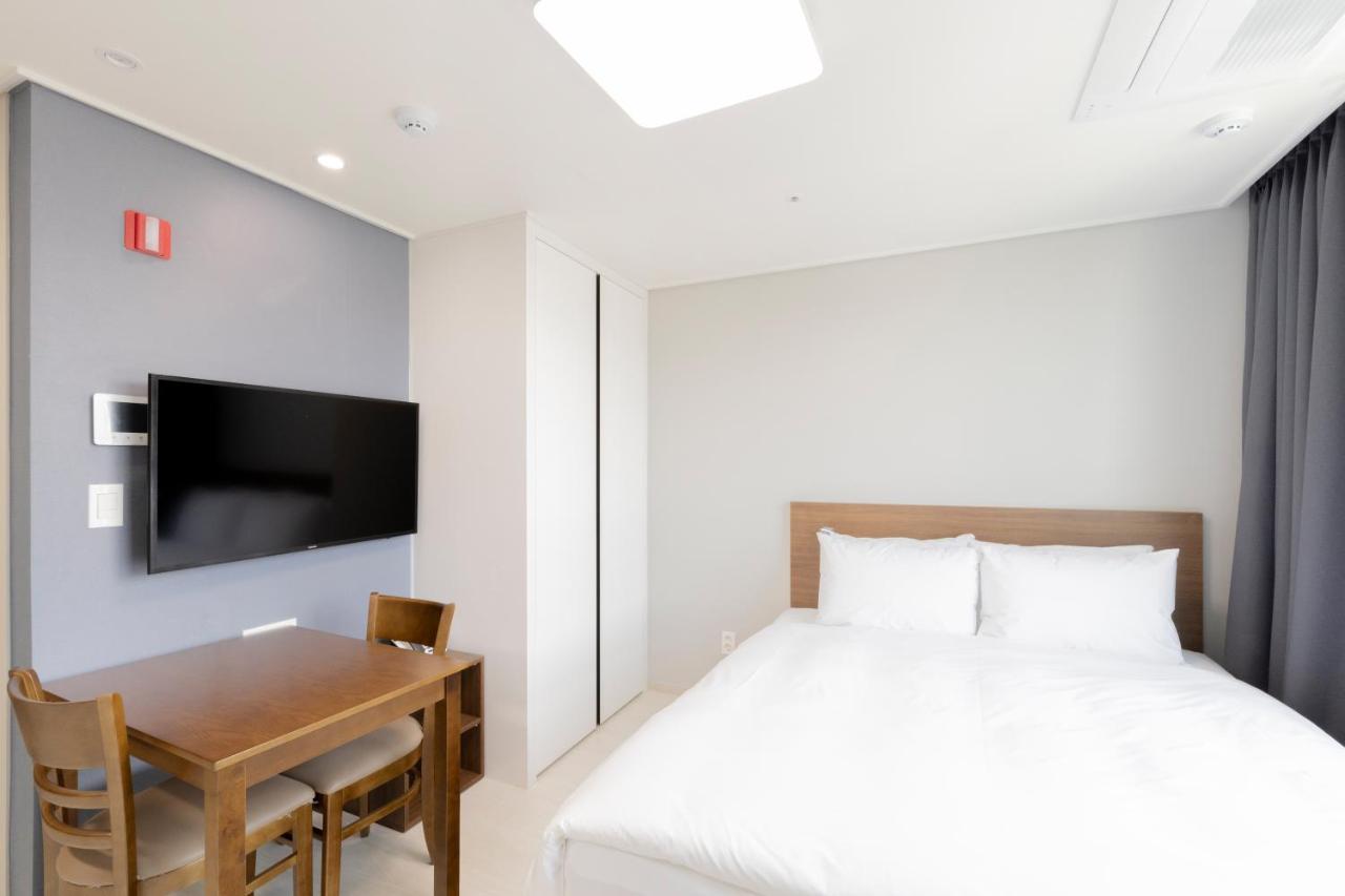 Donghae Oceancity Residence Hotel Exterior photo