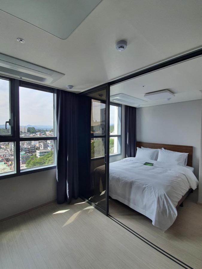 Donghae Oceancity Residence Hotel Exterior photo