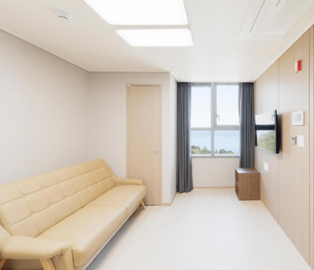 Donghae Oceancity Residence Hotel Exterior photo